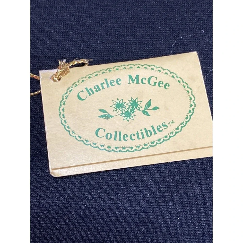 1982 Charlee McGee Collectibles Santa Claus Holiday , Christmas Ornament Vtg.